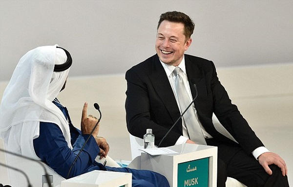 Илон Маск на встрече с шейхом